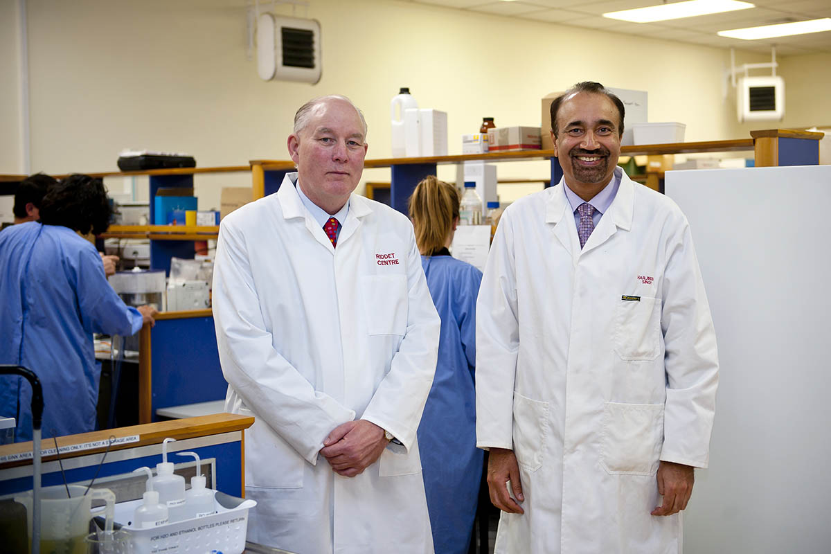 Distinguished Professor Paul Moughan and Professor Harjinder Singh (L to R) in the Riddet Institute Lab